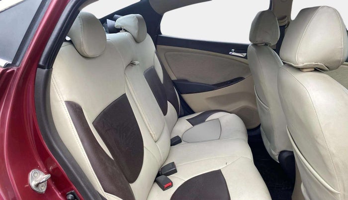 2014 Hyundai Verna FLUIDIC 1.6 VTVT SX, Petrol, Manual, 51,075 km, Right Side Rear Door Cabin