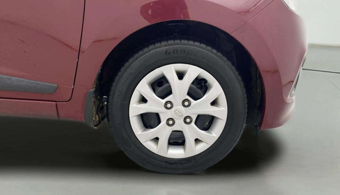 2016 Hyundai Grand i10 SPORTZ 1.2 KAPPA VTVT, Petrol, Manual, 30,233 km, Right Front Wheel