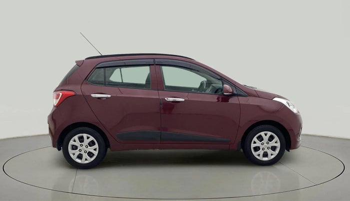 2016 Hyundai Grand i10 SPORTZ 1.2 KAPPA VTVT, Petrol, Manual, 30,233 km, Right Side View