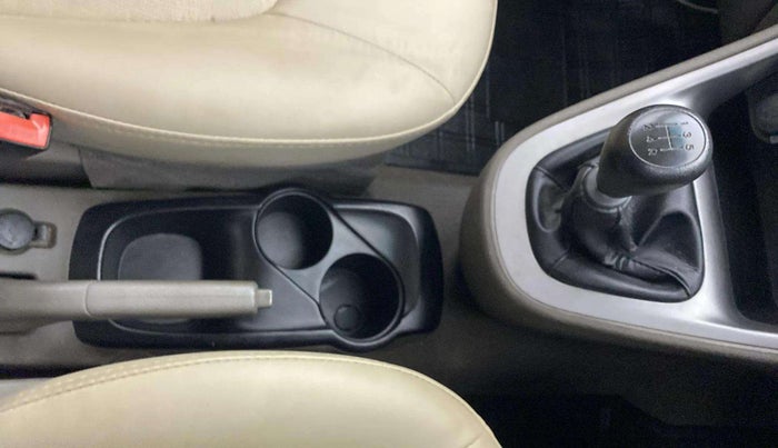 2012 Hyundai i10 MAGNA 1.2, Petrol, Manual, 38,924 km, Gear Lever
