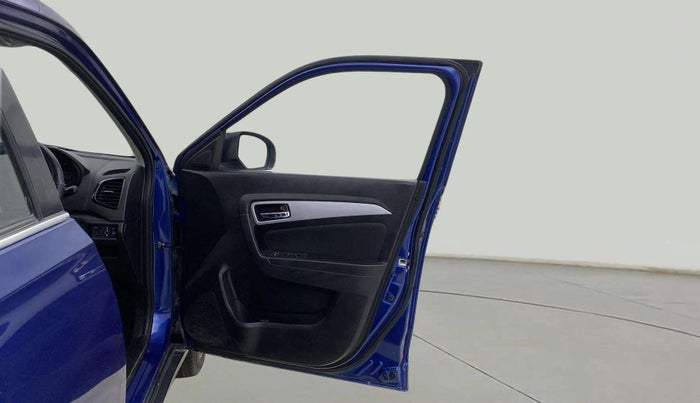 2020 Maruti Vitara Brezza ZXI, Petrol, Manual, 17,695 km, RHS Front Door