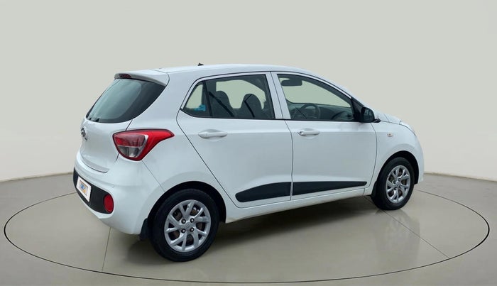 2018 Hyundai Grand i10 MAGNA 1.2 KAPPA VTVT, Petrol, Manual, 42,945 km, Right Back Diagonal