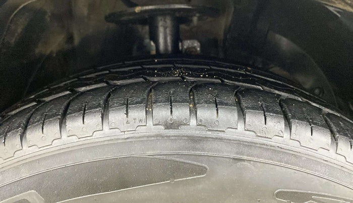 2021 Maruti Baleno ZETA CVT PETROL 1.2, Petrol, Automatic, 1,01,101 km, Right Front Tyre Tread