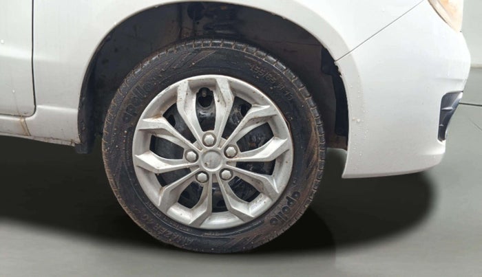2011 Maruti Alto K10 VXI, Petrol, Manual, 79,834 km, Right Front Wheel