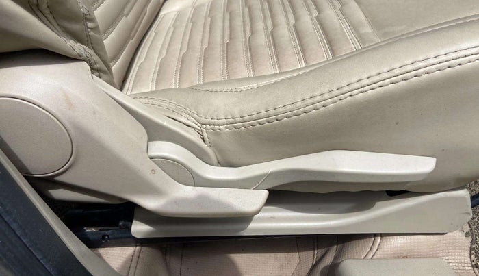2018 Maruti Dzire VXI, Petrol, Manual, 71,216 km, Driver Side Adjustment Panel