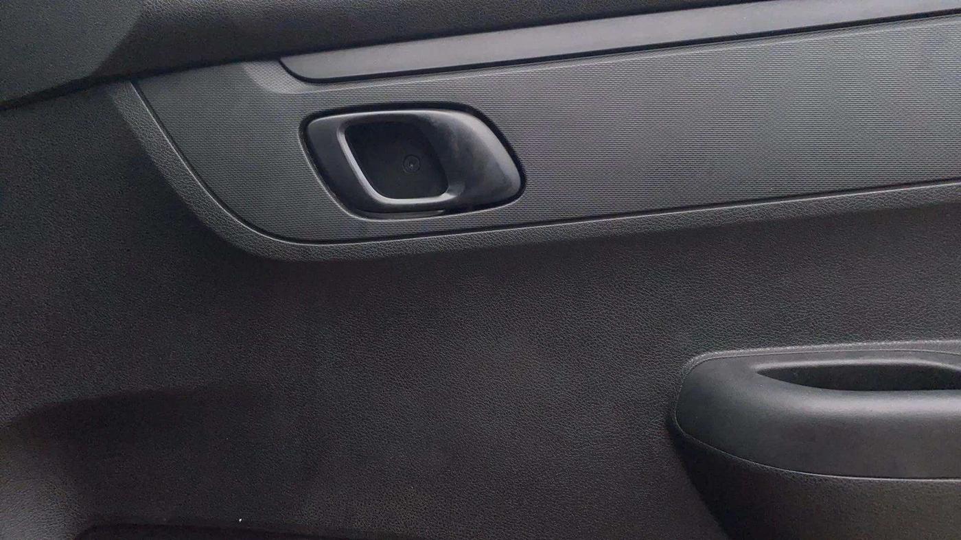 2019 Renault Kwid RXL, Petrol, Manual, 57,254 km, Driver Side Door Panels Control