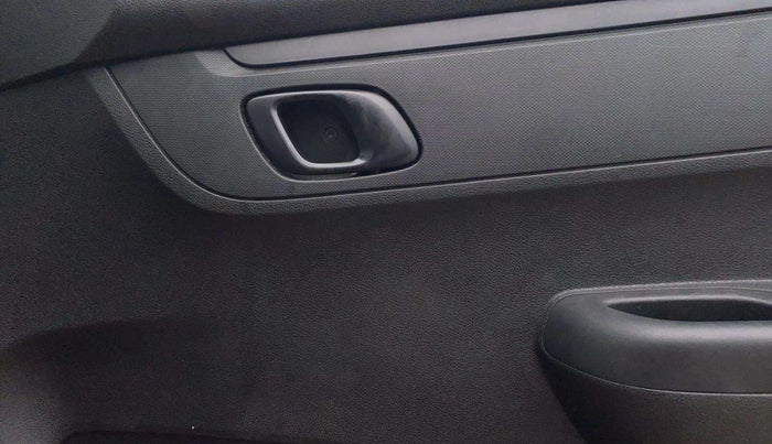 2019 Renault Kwid RXL, Petrol, Manual, 57,254 km, Driver Side Door Panels Control