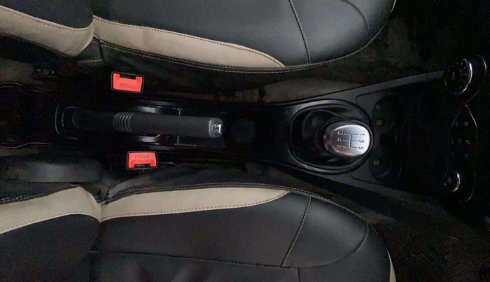 2021 Renault Duster RXZ 1.5 PETROL MT, Petrol, Manual, 34,716 km, Gear Lever
