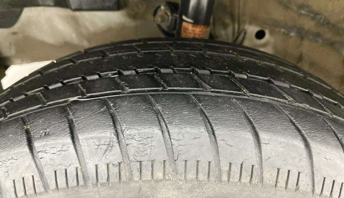 2020 Honda Amaze 1.2L I-VTEC S, Petrol, Manual, 22,120 km, Left Front Tyre Tread