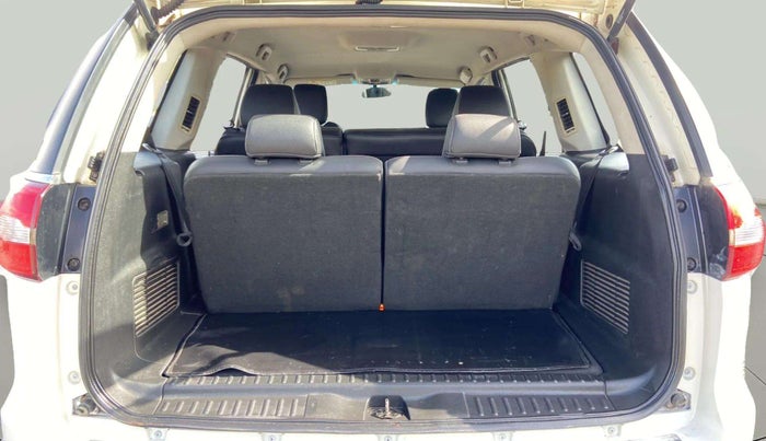 2019 Tata Hexa XT 4X2 7 STR, Diesel, Manual, 74,391 km, Boot Inside