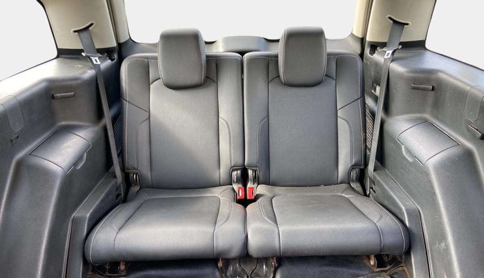 2019 Tata Hexa XT 4X2 7 STR, Diesel, Manual, 74,391 km, Third Seat Row ( optional )