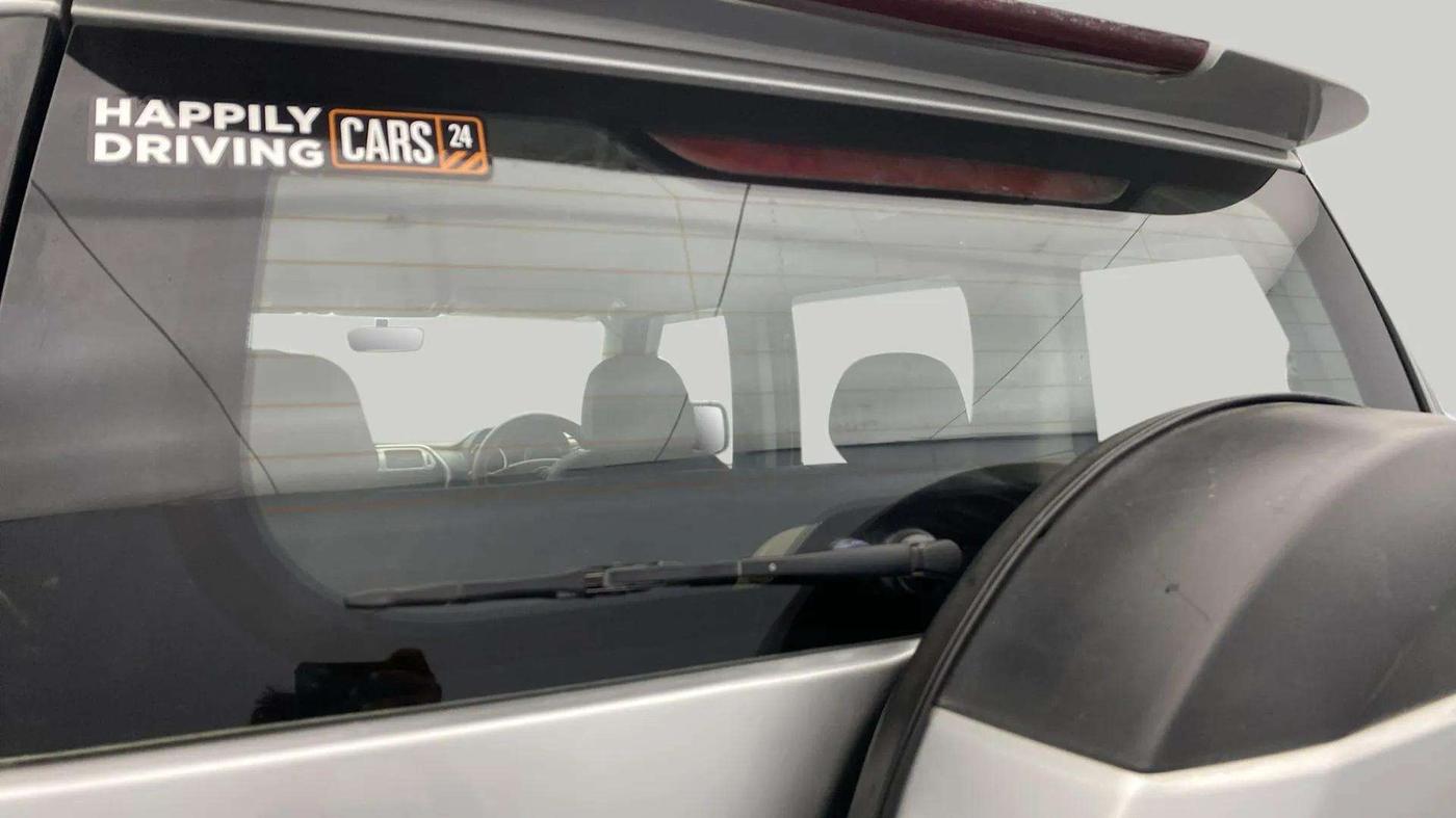 2016 Mahindra TUV300 T8, Diesel, Manual, 40,754 km, Rear Wiper