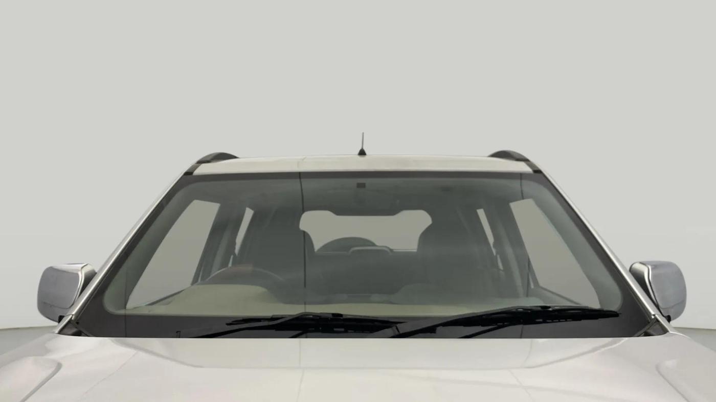 2016 Mahindra TUV300 T8, Diesel, Manual, 40,754 km, Front Windshield
