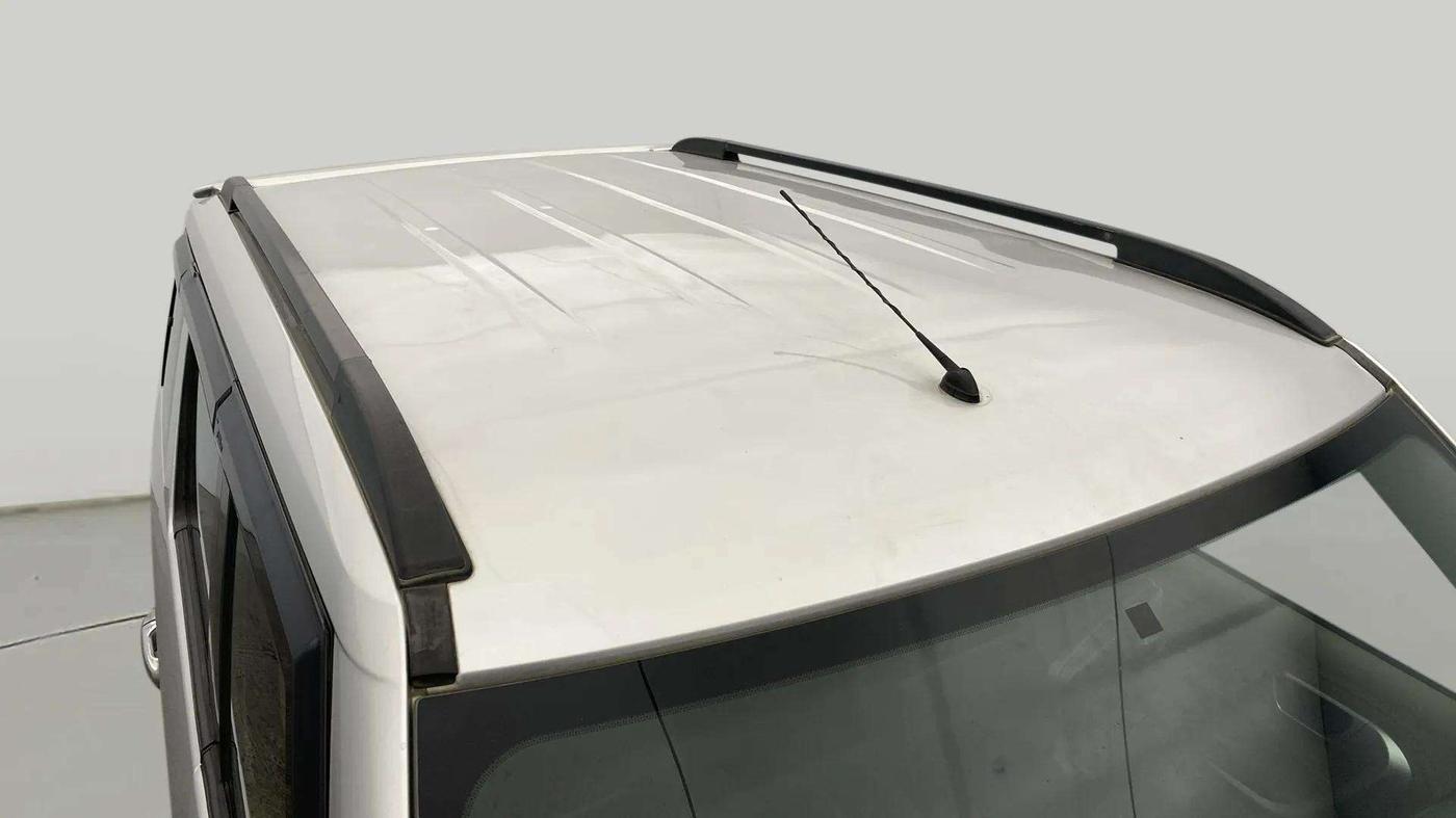 2016 Mahindra TUV300 T8, Diesel, Manual, 40,754 km, Roof