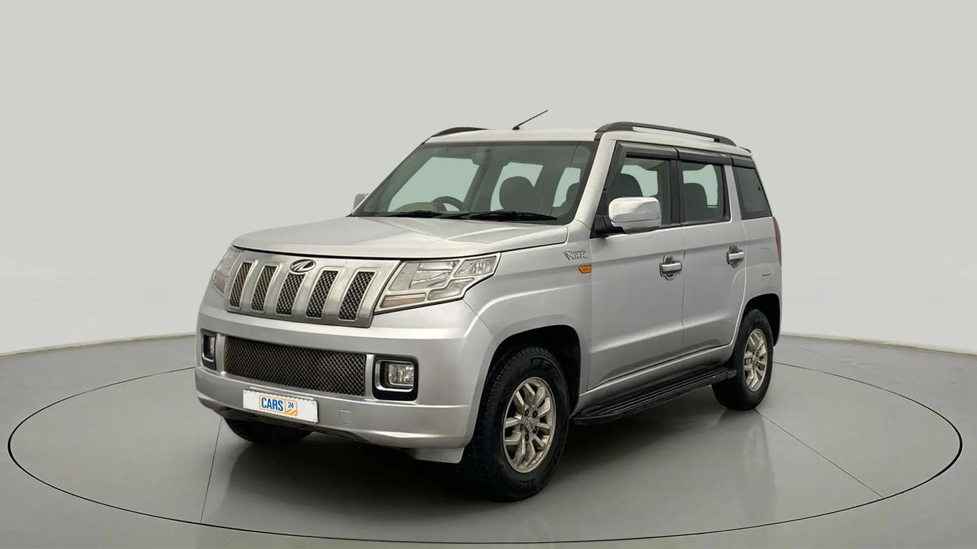 2016 Mahindra TUV300 T8, Diesel, Manual, 40,754 km, Left Front Diagonal