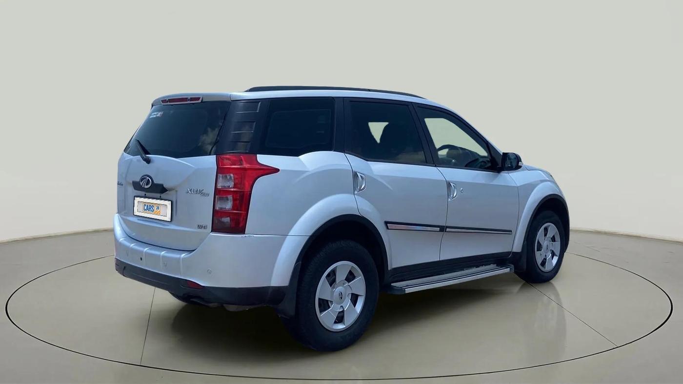 2015 Mahindra XUV500 W6, Diesel, Manual, 1,08,495 km, Right Back Diagonal