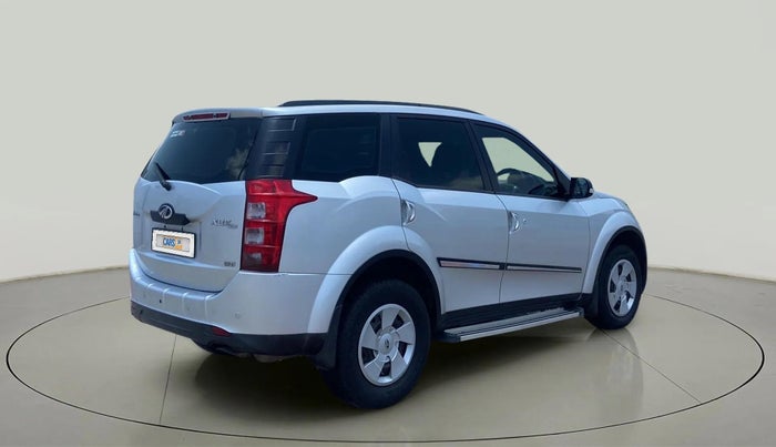 2015 Mahindra XUV500 W6, Diesel, Manual, 1,08,495 km, Right Back Diagonal