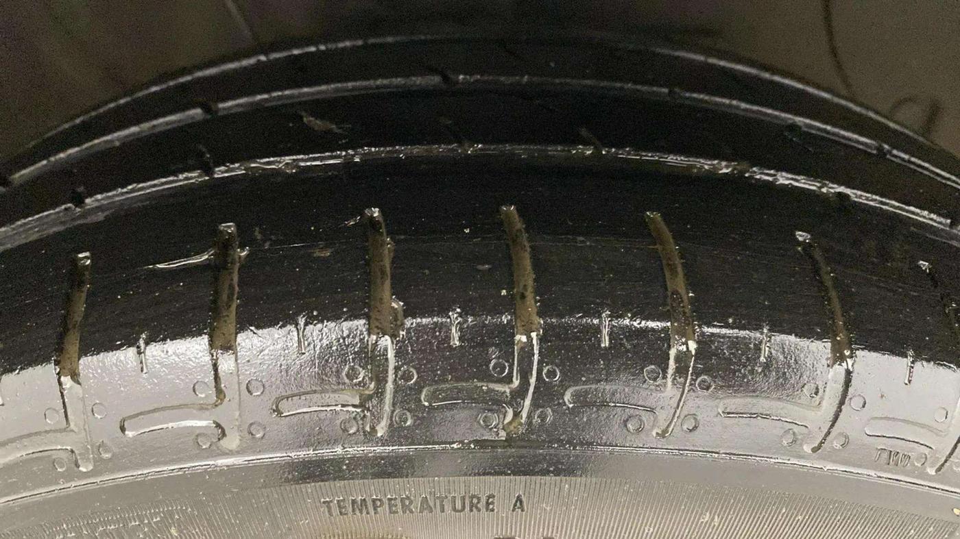 2021 Hyundai AURA S 1.2, Petrol, Manual, 36,228 km, Right Front Tyre Tread