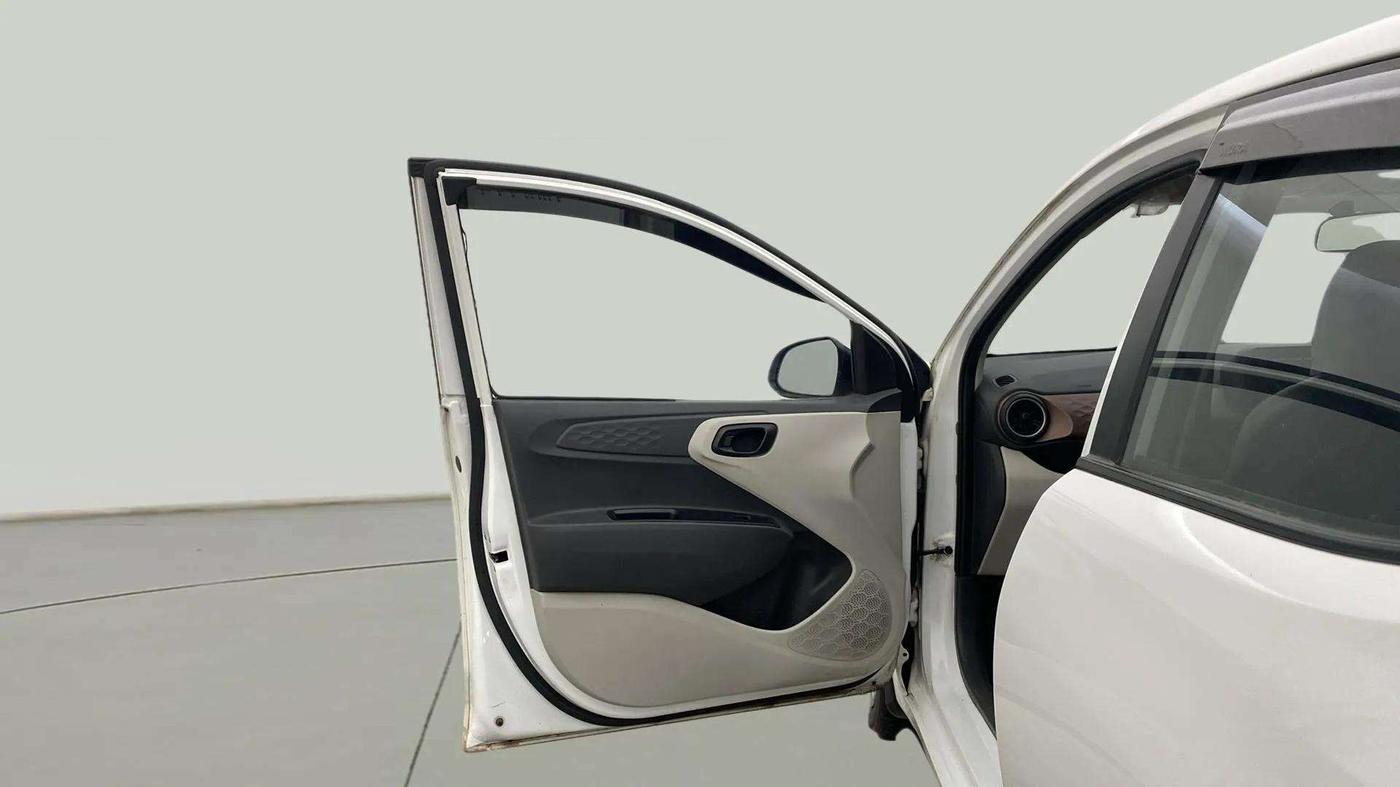 2021 Hyundai AURA S 1.2, Petrol, Manual, 36,228 km, LHS Front Door