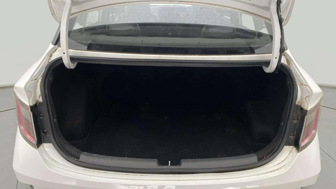 2021 Hyundai AURA S 1.2, Petrol, Manual, 36,228 km, Boot Inside