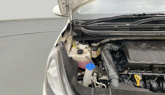 2021 Hyundai AURA S 1.2, Petrol, Manual, 36,228 km, Engine View - Right
