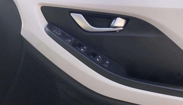 2021 Hyundai Creta S 1.5 PETROL, Petrol, Manual, 19,536 km, Driver Side Door Panels Control