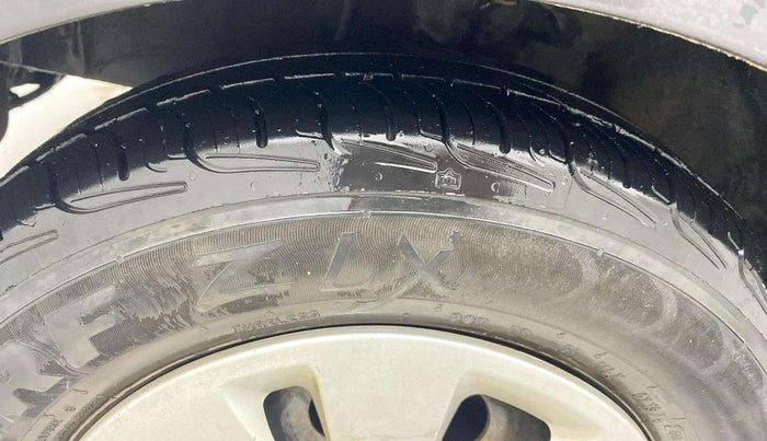 2012 Hyundai i10 MAGNA 1.1, Petrol, Manual, 45,472 km, Left Front Tyre Tread