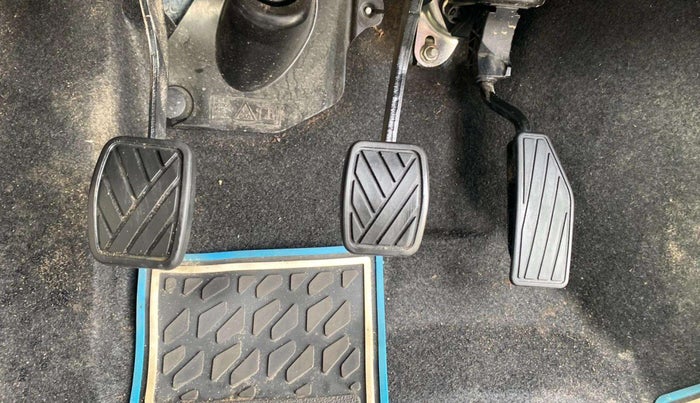 2022 Maruti New Wagon-R VXI 1.0, Petrol, Manual, 13,608 km, Pedals