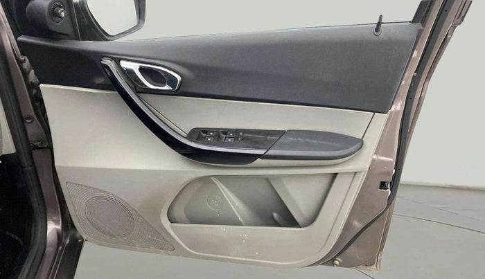 2017 Tata Tiago XZA PETROL, Petrol, Automatic, 14,500 km, Driver Side Door Panels Control