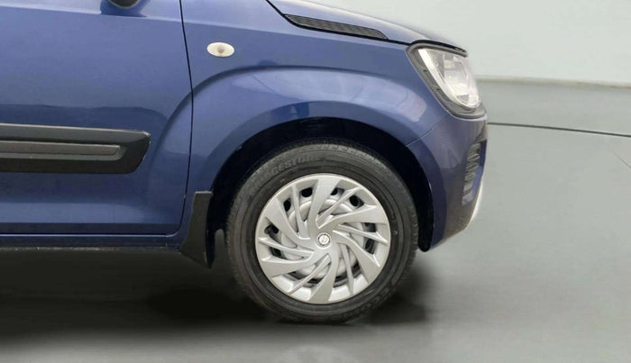 2021 Maruti IGNIS SIGMA 1.2, Petrol, Manual, 12,410 km, Right Front Wheel