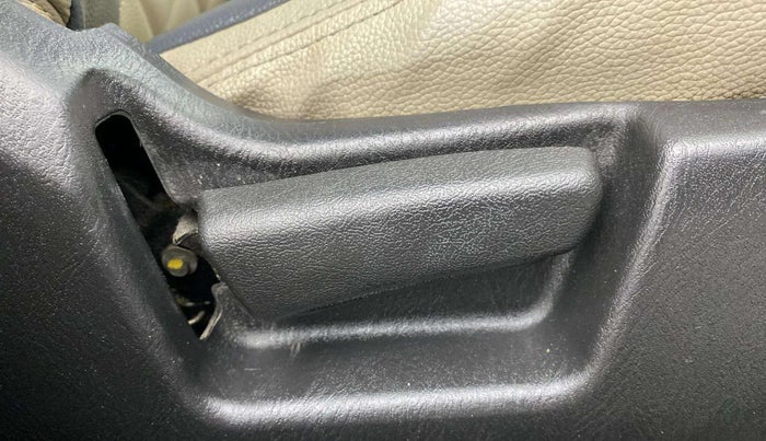 2021 Maruti Alto VXI PLUS, Petrol, Manual, 37,728 km, Driver Side Adjustment Panel