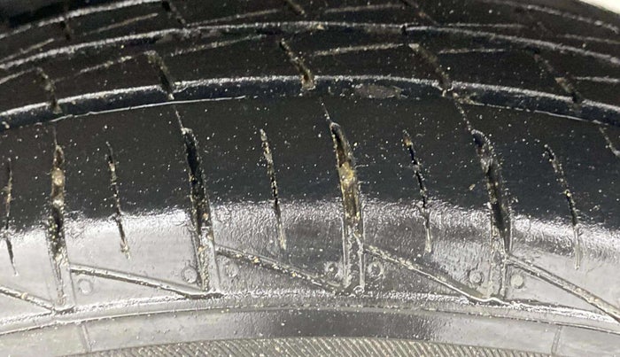 2021 Maruti Alto VXI PLUS, Petrol, Manual, 37,728 km, Left Rear Tyre Tread