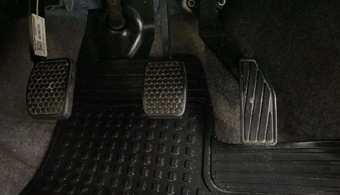 2021 Maruti Alto VXI PLUS, Petrol, Manual, 37,728 km, Pedals