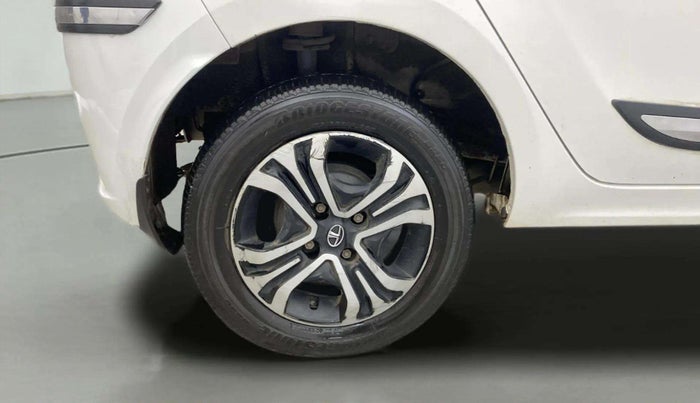 2022 Tata Tiago XZ PLUS CNG, CNG, Manual, 40,532 km, Right Rear Wheel