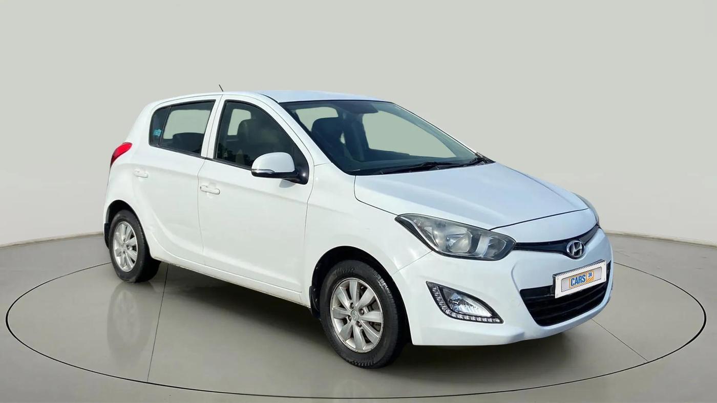 2014 Hyundai i20 SPORTZ 1.4 AT, Petrol, Automatic, 77,576 km, SRP