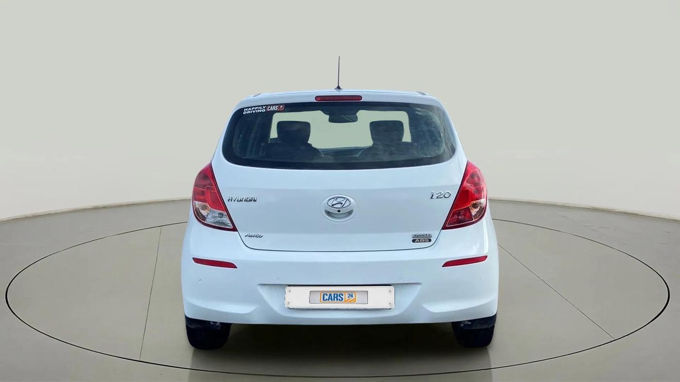 2014 Hyundai i20 SPORTZ 1.4 AT, Petrol, Automatic, 77,576 km, Back/Rear