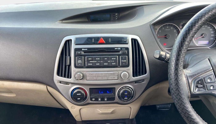 2014 Hyundai i20 SPORTZ 1.4 AT, Petrol, Automatic, 77,502 km, Air Conditioner