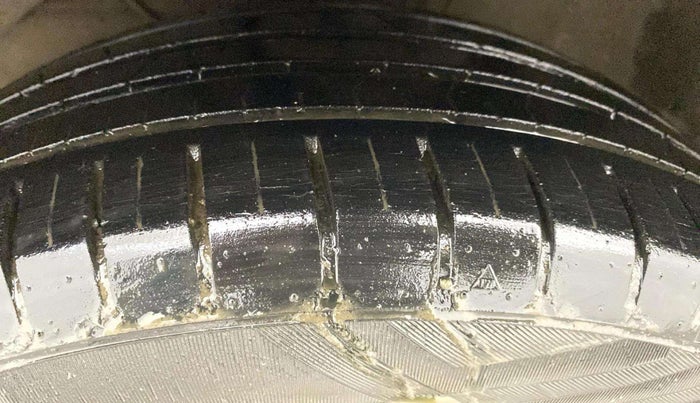 2018 Maruti Baleno ALPHA CVT PETROL 1.2, CNG, Automatic, 52,559 km, Left Front Tyre Tread