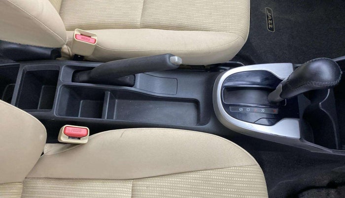 2018 Honda Jazz 1.2L I-VTEC V AT, Petrol, Automatic, 66,988 km, Gear Lever