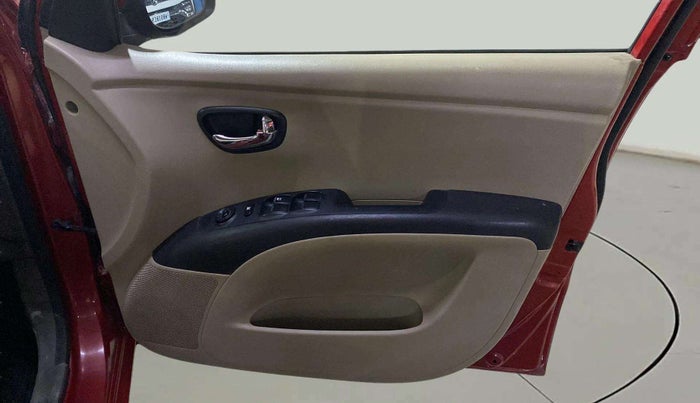 2013 Hyundai i10 MAGNA 1.2, Petrol, Manual, 72,638 km, Driver Side Door Panels Control