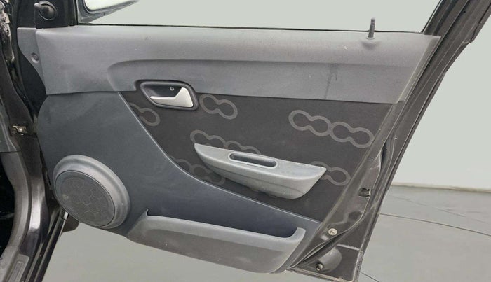 2015 Maruti Alto 800 LXI, Petrol, Manual, 38,941 km, Driver Side Door Panels Control