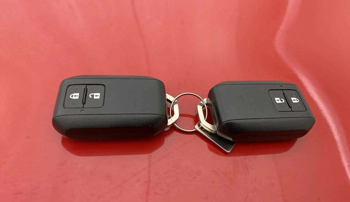 2023 Maruti Swift ZXI PLUS AMT DUAL TONE, Petrol, Automatic, 40,667 km, Key Close Up