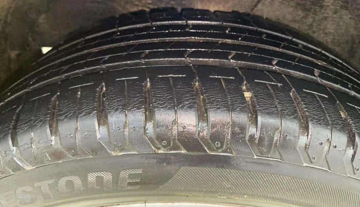 2016 Maruti Baleno ALPHA PETROL 1.2, Petrol, Manual, 35,829 km, Left Front Tyre Tread