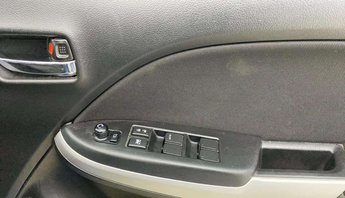 2016 Maruti Baleno ALPHA PETROL 1.2, Petrol, Manual, 35,829 km, Driver Side Door Panels Control