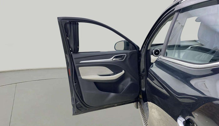 2022 MG ASTOR SUPER 1.5 CVT, Petrol, Automatic, 10,633 km, LHS Front Door