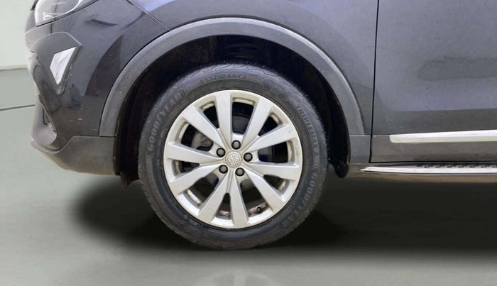 2022 MG ASTOR SUPER 1.5 CVT, Petrol, Automatic, 10,633 km, Left Front Wheel