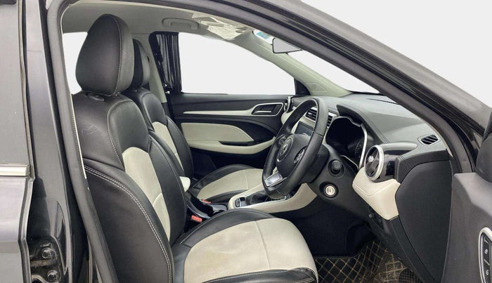 2022 MG ASTOR SUPER 1.5 CVT, Petrol, Automatic, 10,633 km, Right Side Front Door Cabin