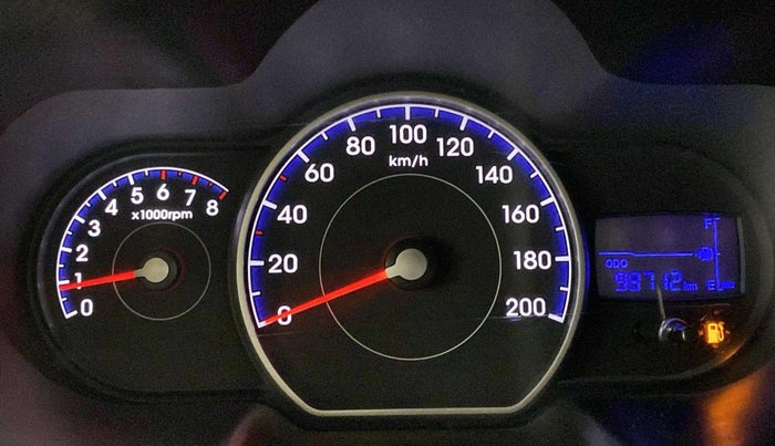 2014 Hyundai i10 MAGNA 1.1, Petrol, Manual, 98,709 km, Odometer Image