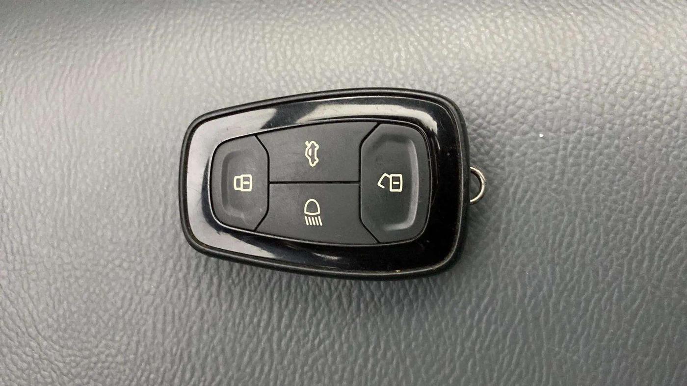 2021 Tata TIGOR XZ PLUS PETROL, Petrol, Manual, 24,543 km, Key Close Up