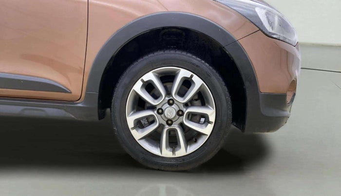 2017 Hyundai i20 Active 1.2 SX, Petrol, Manual, 45,038 km, Right Front Wheel